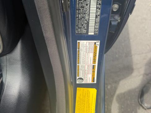 Used 2005 Lexus IS 300 RWD image 34