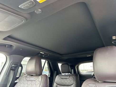 Used 2025 Ford Explorer Platinum w/ LUX Leather Package image 23