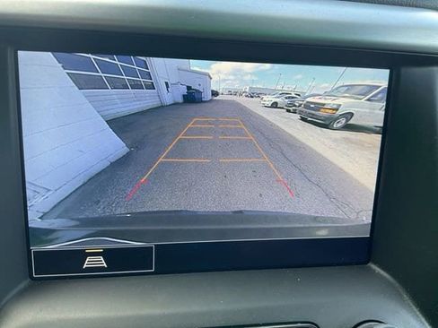 Used 2023 GMC Acadia SLT w/ LPO, Floor Liner Package image 2