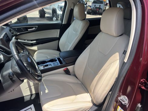 Used 2021 Ford Edge Titanium FWD image 25