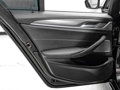 Used 2021 BMW 540i w/ M Sport Package RWD image 54