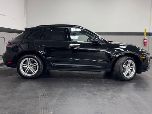 Used 2024 Porsche Macan AWD/4WD image 4