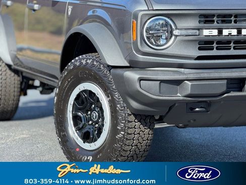 New 2025 Ford Bronco 4-Door w/ Sasquatch Package image 3