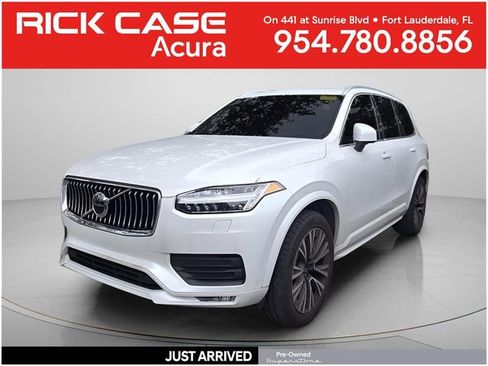 Used 2021 Volvo XC90 T5 Momentum w/ Protection Package Premier image 1