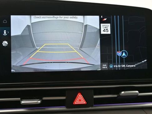 Used 2024 Hyundai Elantra SEL w/ Convenience Package FWD image 21