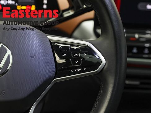 Used 2022 Volkswagen ID.4 Pro S image 16