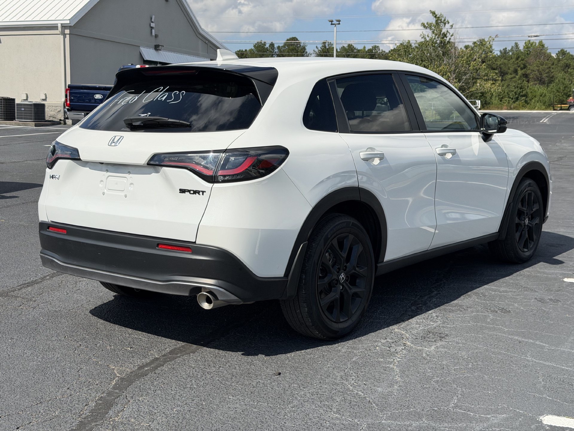 Used 2025 Honda HR-V Sport image 15