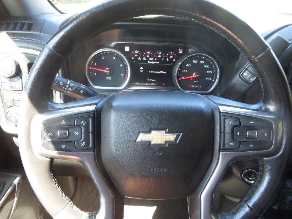 Used 2021 Chevrolet Silverado 2500 LTZ w/ LTZ Premium Package AWD/4WD image 18