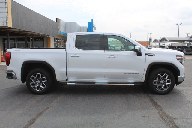 Used 2025 GMC Sierra 1500 SLT AWD/4WD image 2