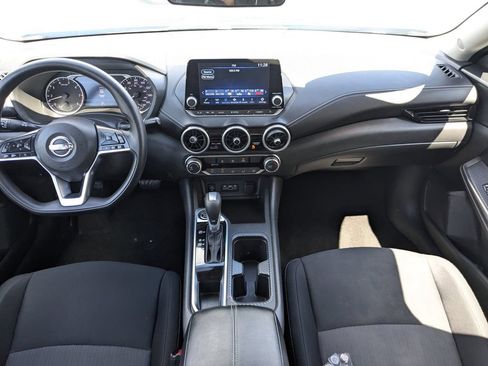 Used 2025 Nissan Sentra SV FWD image 14