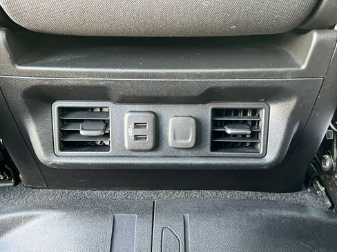 Used 2021 Chevrolet Silverado 1500 LT w/ All Star Edition Plus AWD/4WD image 38