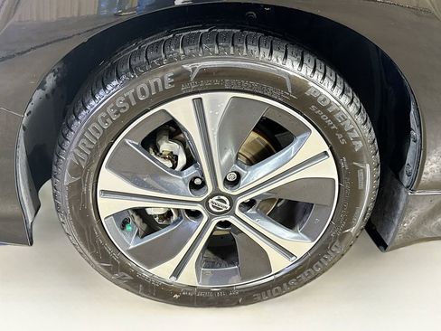 Used 2022 Nissan Leaf SV Plus image 39