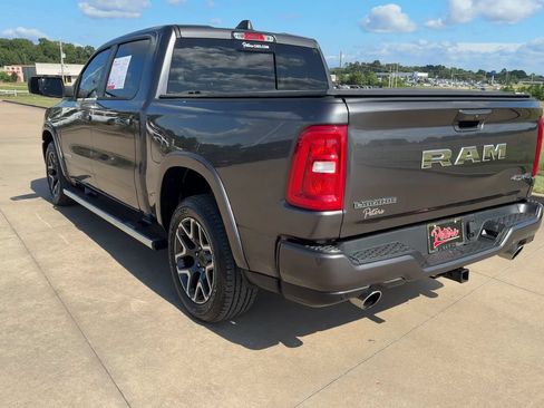 Used 2025 RAM 1500 Laramie AWD/4WD image 7