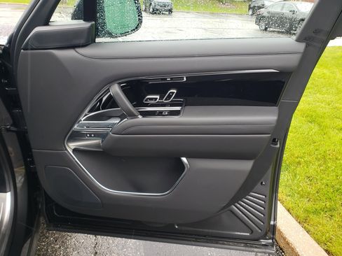 New 2026 Land Rover Range Rover SE AWD/4WD image 18