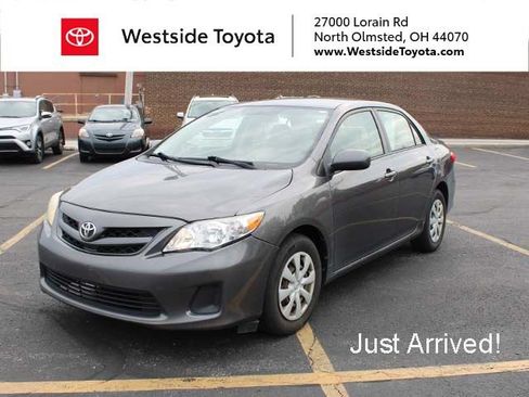 Used 2011 Toyota Corolla LE FWD image 1