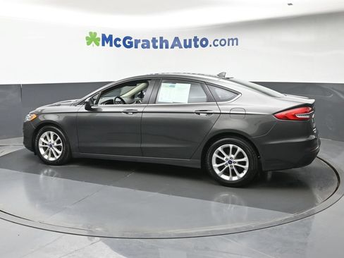 Used 2019 Ford Fusion SE FWD image 20