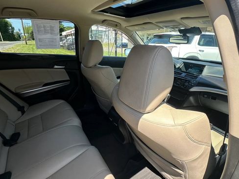 Used 2015 Honda Crosstour EX-L image 27