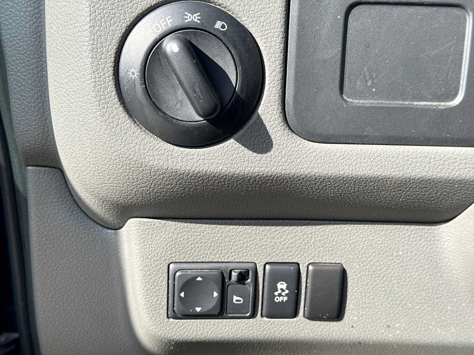 Used 2014 Nissan NV 3500 SV w/ Technology Package RWD image 27