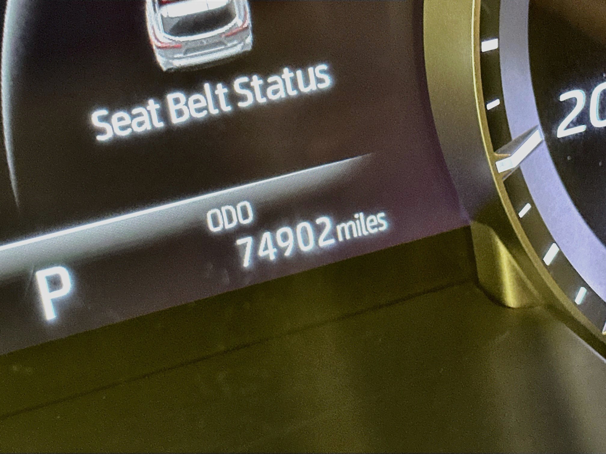 Used 2022 Toyota Highlander XLE AWD/4WD image 19