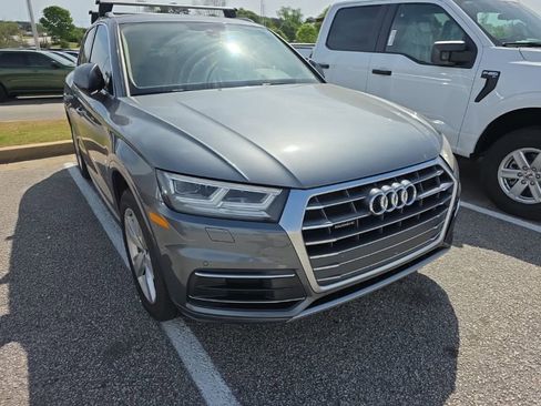 Used 2018 Audi Q5 2.0T Premium Plus w/ Premium Plus Package image 9