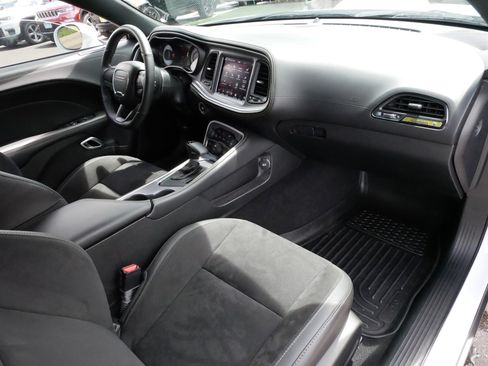 Used 2023 Dodge Challenger R/T Scat Pack RWD image 10