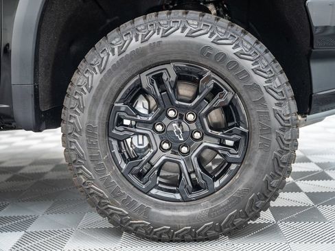 New 2026 Chevrolet Silverado 1500 ZR2 w/ LPO, Dark Essentials Package AWD/4WD image 19