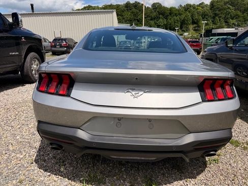 Used 2024 Ford Mustang Coupe RWD image 14
