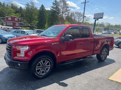 Used 2017 Ford F150 XLT w/ Equipment Group 302A Luxury AWD/4WD image 10