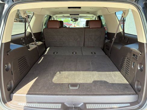Used 2015 Chevrolet Suburban LTZ AWD/4WD image 29