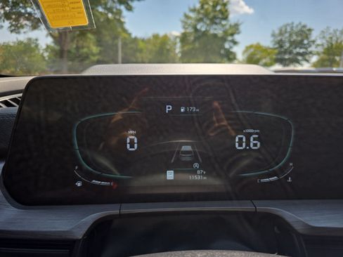 Used 2024 Kia Telluride EX X-Line AWD/4WD image 19