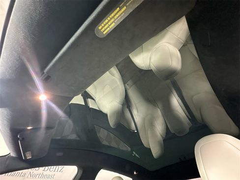 Used 2021 Tesla Model S Plaid image 8