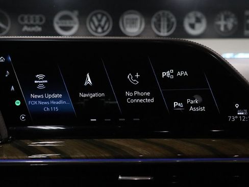 Used 2021 Cadillac Escalade Sport Platinum image 12