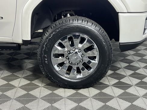 Used 2023 GMC Sierra 3500 Denali w/ Denali Ultimate Package image 14