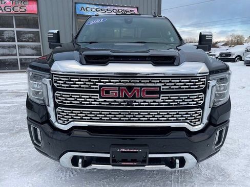 Used 2021 GMC Sierra 3500 Denali w/ Denali Ultimate Package image 2