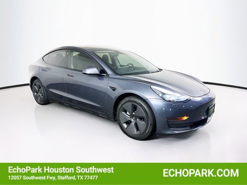 Used 2023 Tesla Model 3 Standard Range RWD image 1