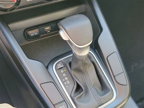 Used 2025 Kia Soul LX w/ LX Technology Package image 26