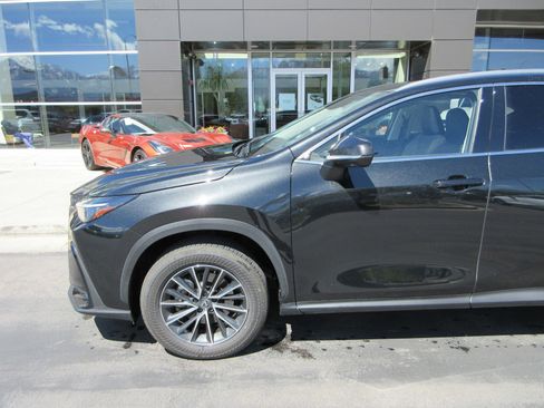Used 2025 Lexus NX 350h AWD w/ Accessory Package (2T) image 2