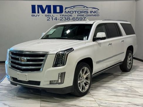 Used 2017 Cadillac Escalade ESV Premium Luxury image 1