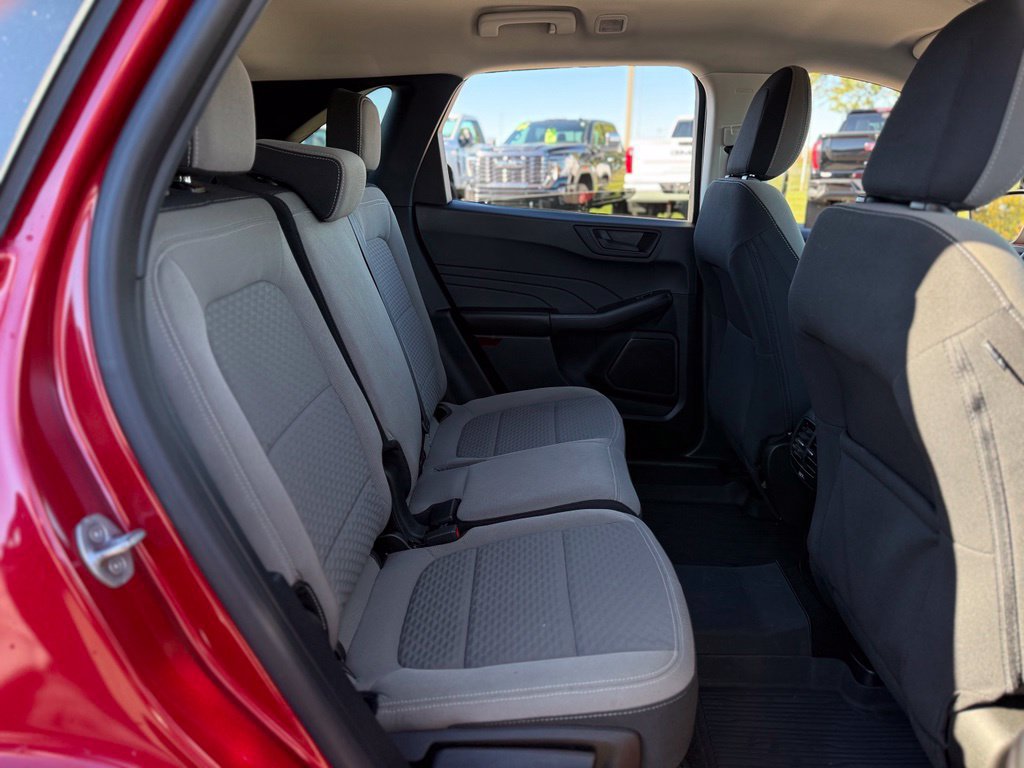 Used 2022 Ford Escape SE w/ Cold Weather Package FWD image 15