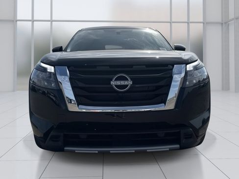 New 2025 Nissan Pathfinder SL image 8