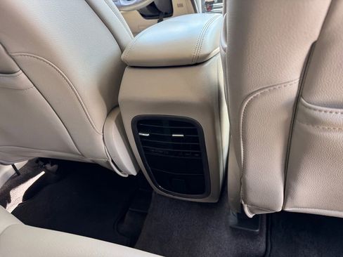 Used 2017 Lincoln MKC Premiere FWD image 23