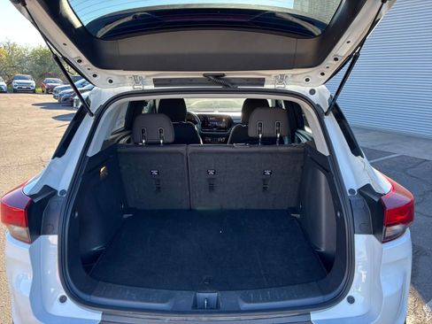 Used 2025 Chevrolet TrailBlazer LT image 29