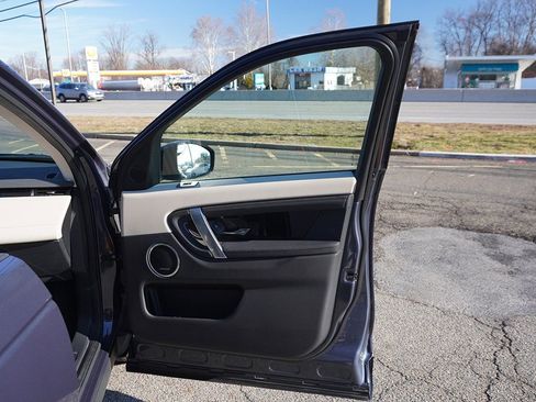 Used 2024 Land Rover Discovery Sport S image 29