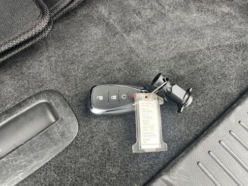 Used 2025 Chevrolet Trax LT image 21