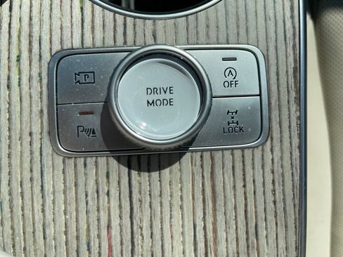 Used 2025 Genesis GV80 2.5T Advanced AWD/4WD image 28