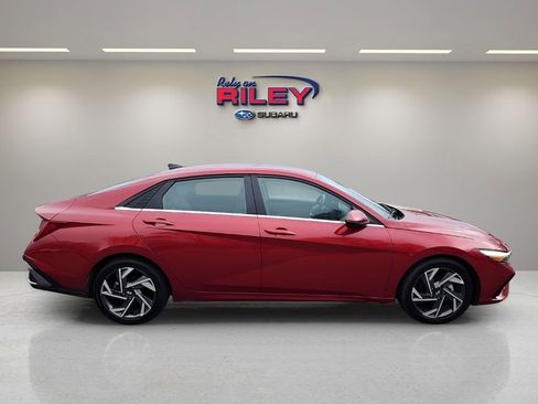 Used 2024 Hyundai Elantra Limited FWD image 6