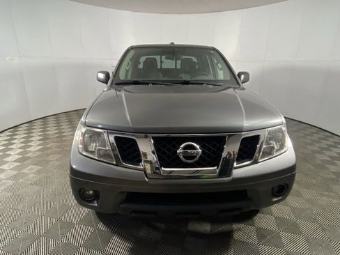 Used 2017 Nissan Frontier SV w/ SV Value Truck Package image 5