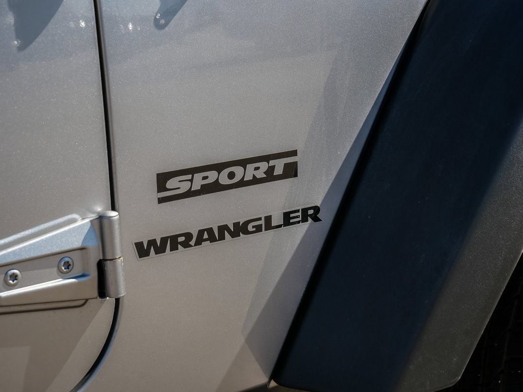 Used 2016 Jeep Wrangler Sport w/ Quick Order Package 24S AWD/4WD image 10