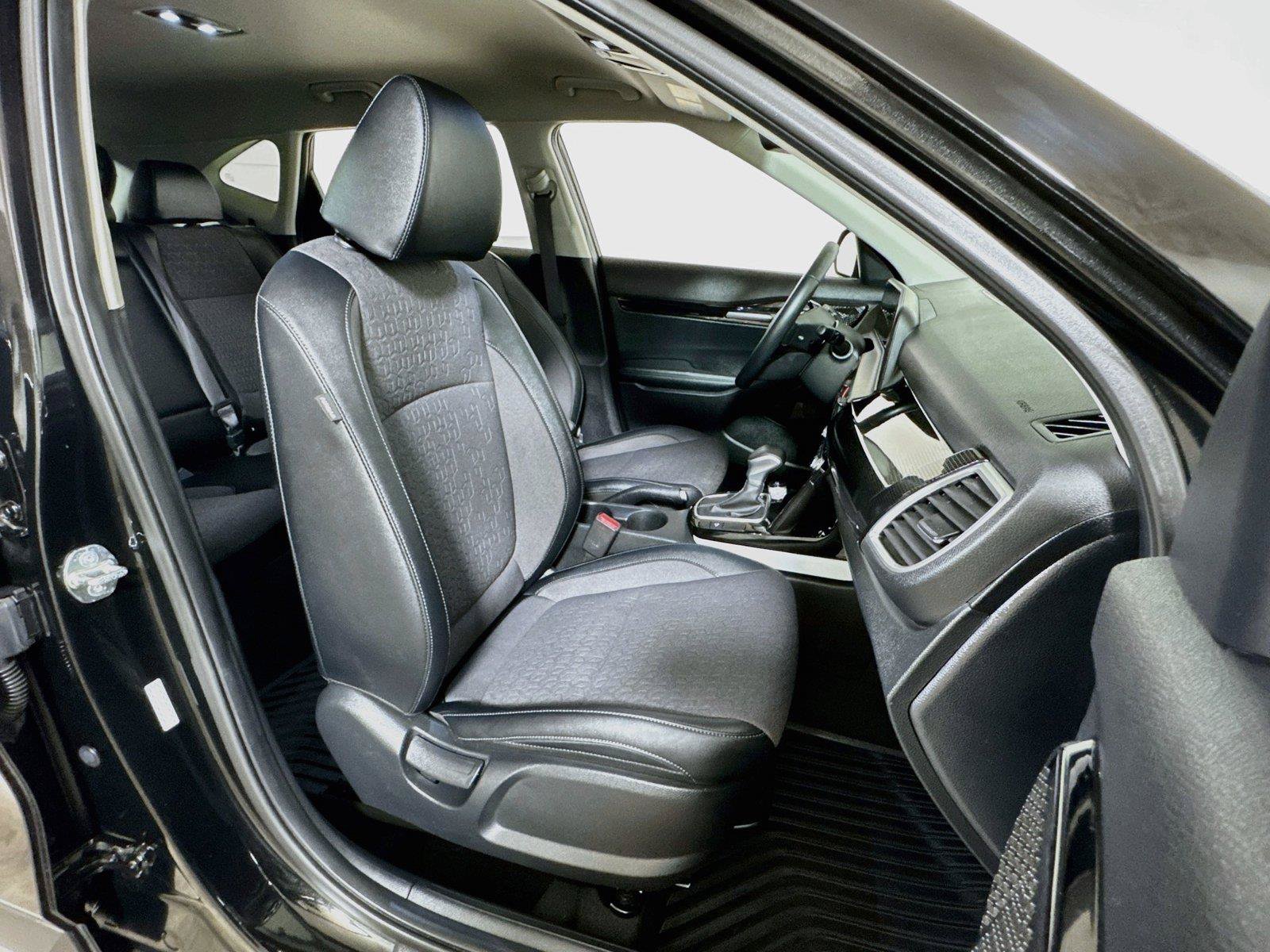 Used 2025 Kia Seltos S FWD image 25