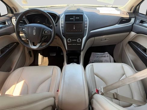 Used 2019 Lincoln MKC Premiere FWD image 17